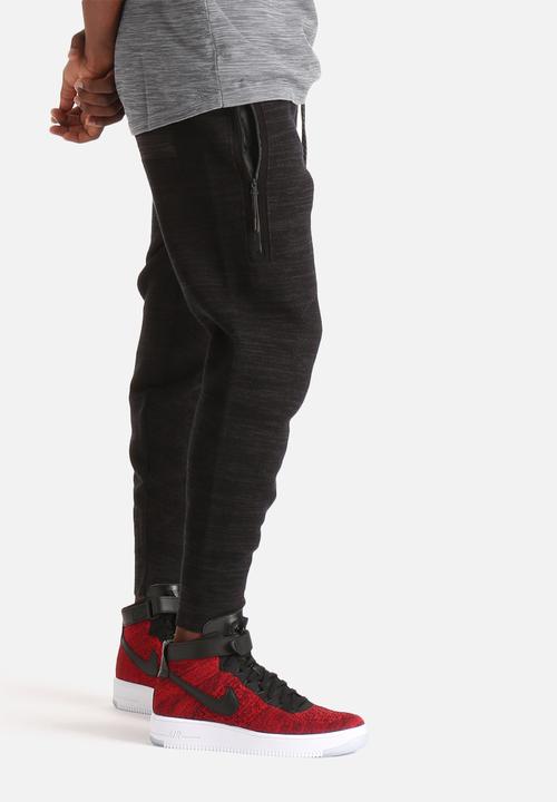 Nike - Tech Knit Libero Pant