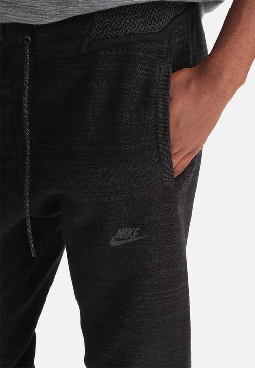 Nike - Tech Knit Libero Pant