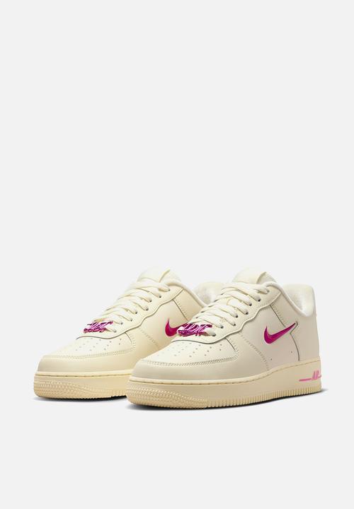 Nike - Wmns air force 1 '07 se