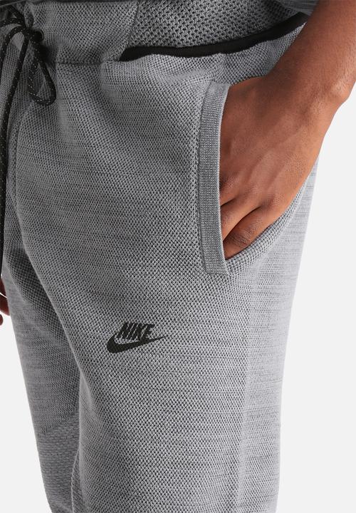 Nike - Tech Knit Libero Pant