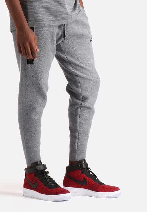 Nike - Tech Knit Libero Pant