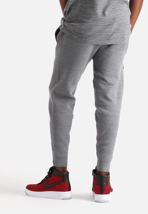 Nike - Tech Knit Libero Pant