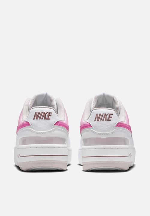 Nike - Wmns gamma force