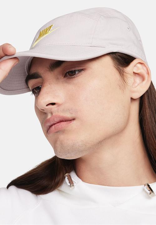 Nike - Nike Fly