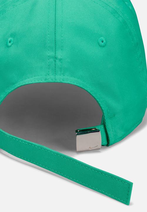 Nike - U nk df club cap u cb mtswsh cap - stadium green/metallic silver