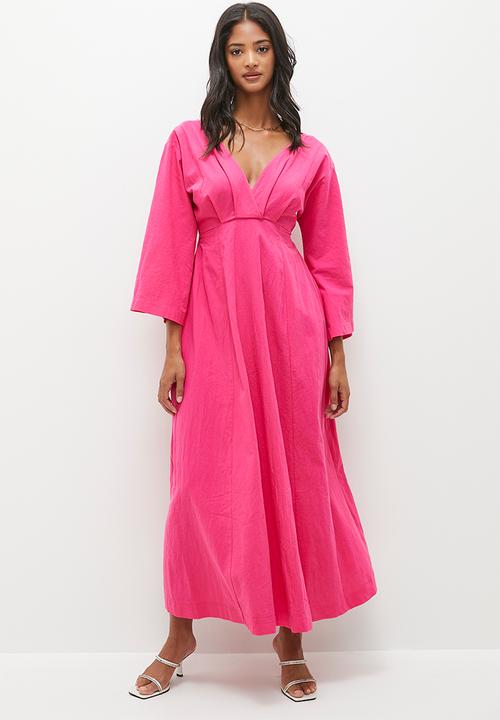green emerald velvet dress Sarta Women's Broderie Anglaise Fit & Flare Midaxi Dress in Red main image 0