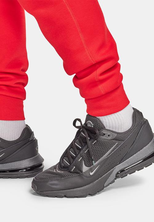 Nike - Tech Fleece  Joggers- university red/black