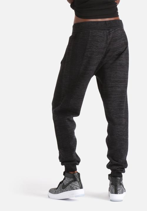 Nike - Tech Knit Track Pant