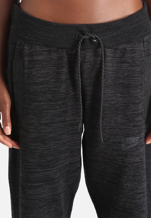Nike - Tech Knit Track Pant