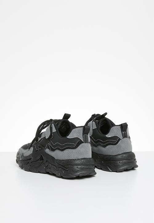 Pop Candy - Lace velcro strap Chunky sneaker - black