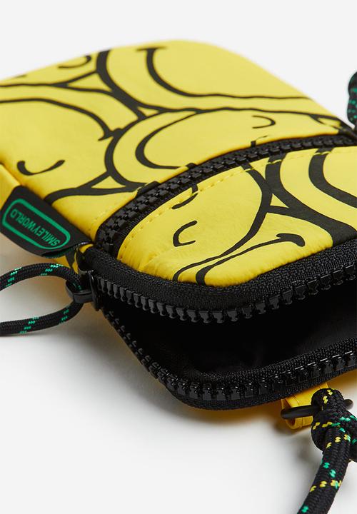 H&M - Patterned smartphone bag - bright yellow smileyworld®