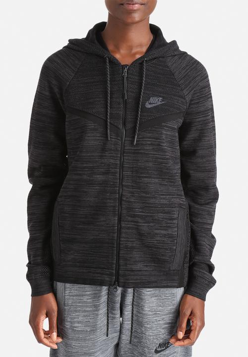 Nike - Tech Knit Windrunner