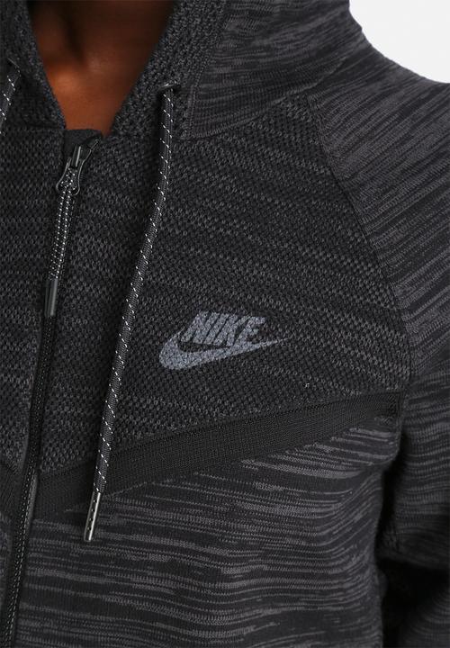 Nike - Tech Knit Windrunner