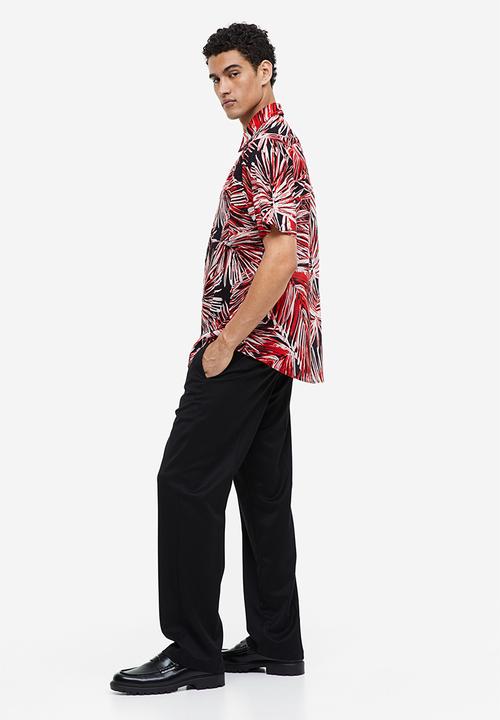 H&M - Cotton shirt regular fit - red & leaf-patterned