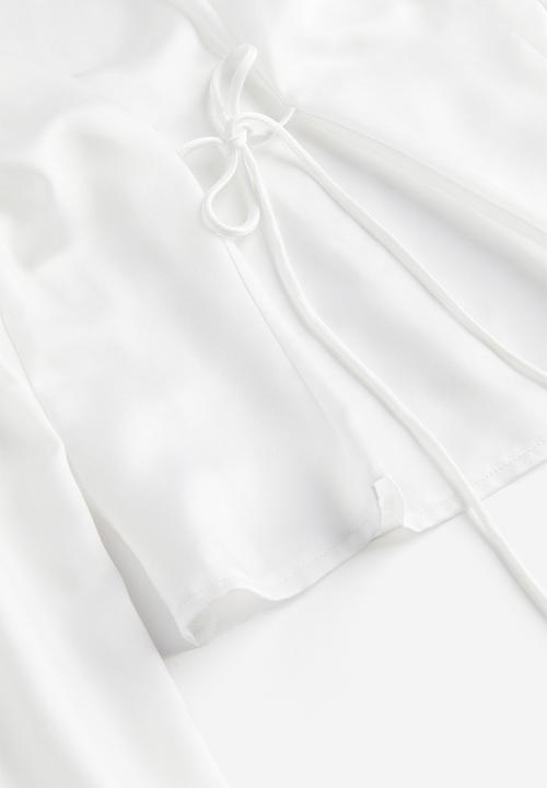 H&M - Balloon-sleeved satin blouse - white