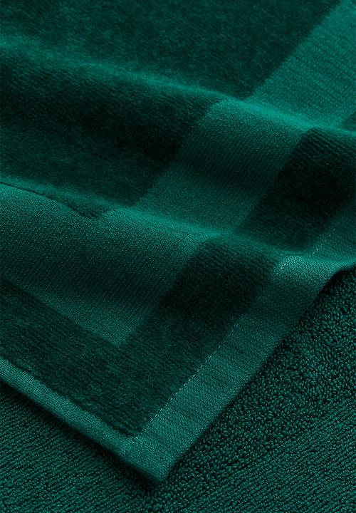 H&M - Velour guest towel - dark green