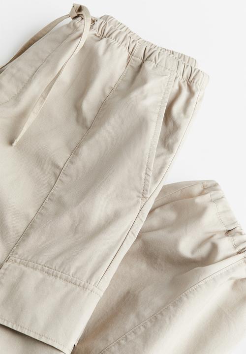 H&M - Cargo trousers - light beige