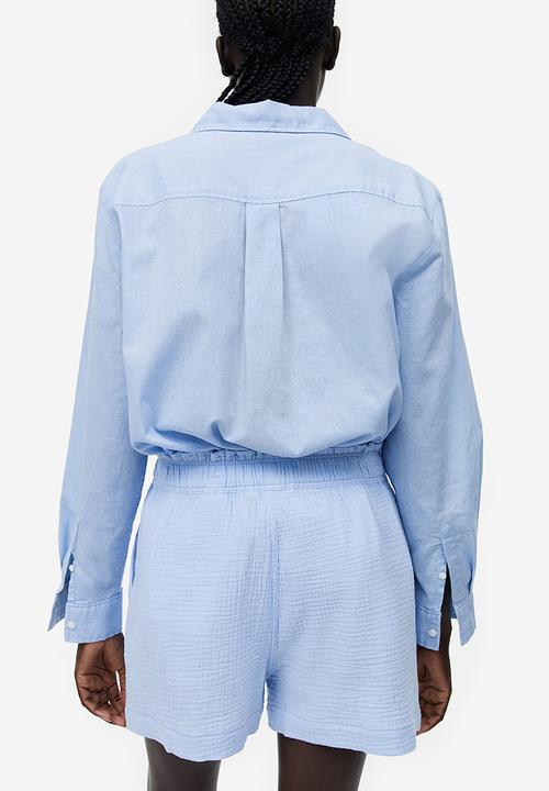 H&M - Crinkled cotton shorts - light blue