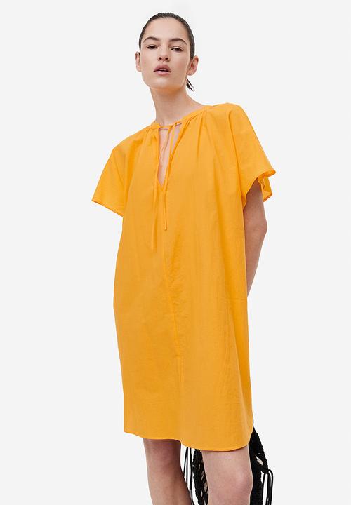 h&m yellow cotton dress Women's Pale yellow/polka dot Open-Back Poplin Dress