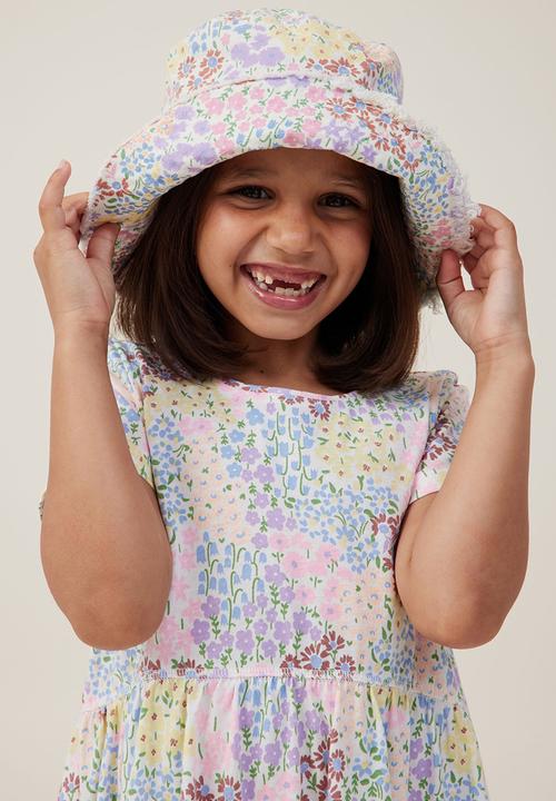 Cotton On - Charlie printed bucket hat - floral fields/blush pink