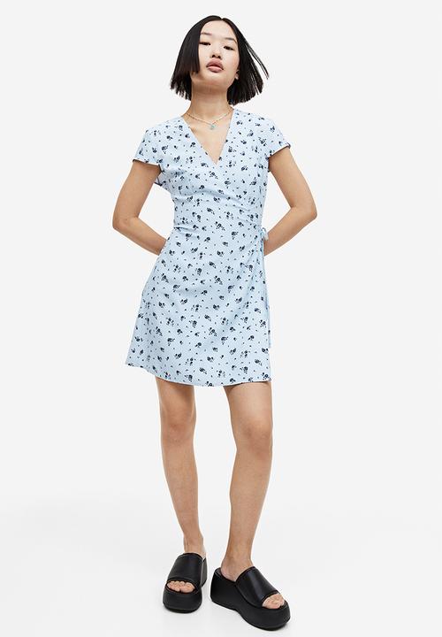 H&M - Crêpe wrap dress - light blue floral