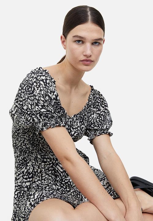 H&M - Off-the-shoulder dress - black patterned
