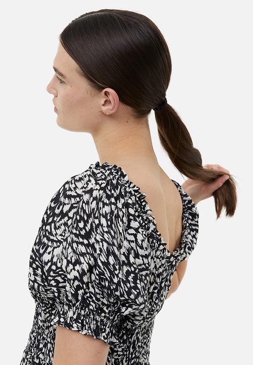H&M - Off-the-shoulder dress - black patterned