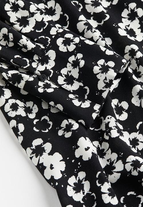 H&M - Collared dress - black floral