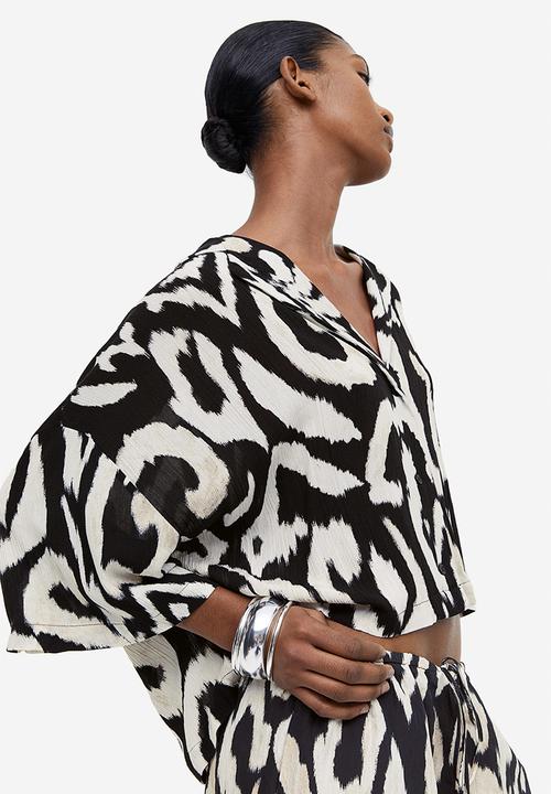H&M - Oversized resort shirt - black patterned