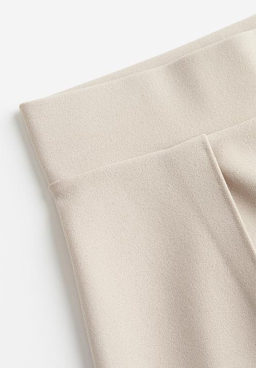 H&M - Pleat-detail shorts - light beige