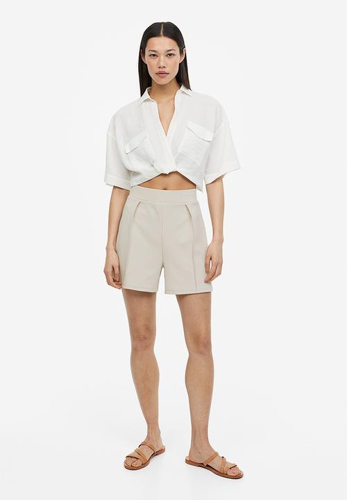 H&M - Pleat-detail shorts - light beige