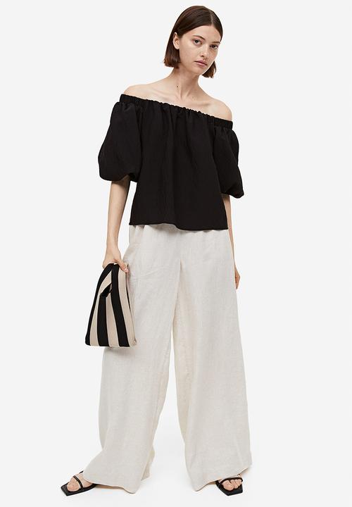 H&M - Puff-sleeved off-the-shoulder blouse - black