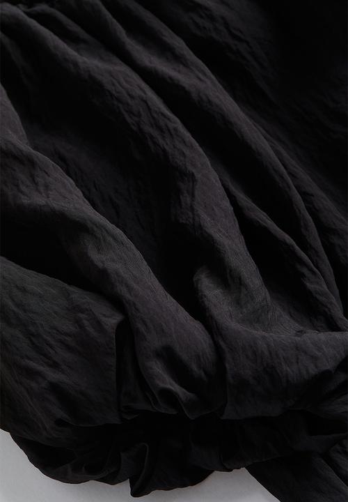 H&M - Puff-sleeved off-the-shoulder blouse - black