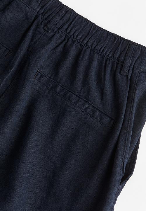 H&M - Linen-blend shorts - dark blue 