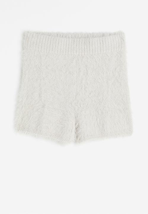 H&M - Fluffy shorts - light grey