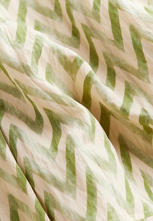 H&M - Tie-detail blouse - light green zigzag patterned