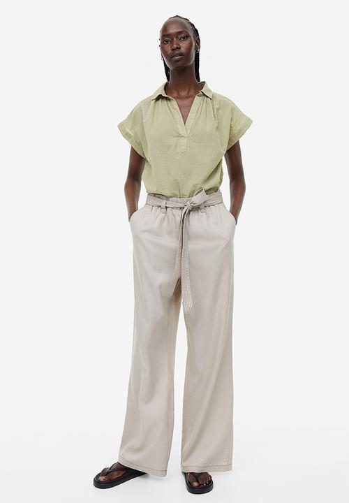 H&M - V-neck cotton blouse - green