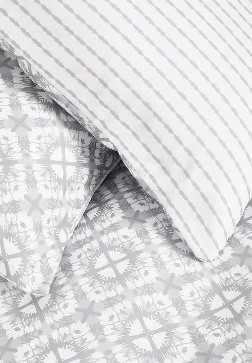 Sixth Floor - Abstract Geo Super Soft Duvet Set - grey