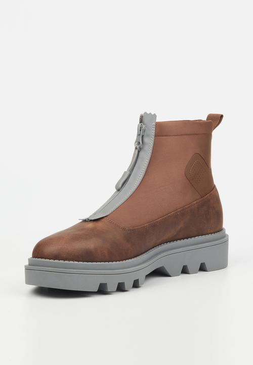 MAZERATA - Vinchey 34 Faux Nubuck - Choc