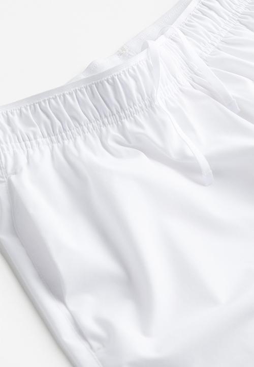 H&M - Drymove™ sports shorts - white