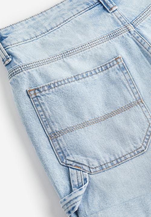 H&M - High-waisted cargo shorts - light denim blue