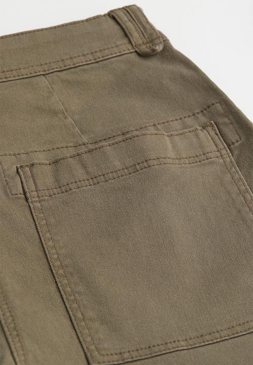 H&M - Cargo shorts - dark khaki green