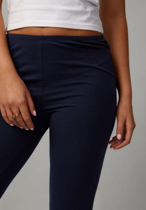 Factorie - Capri Pull On Pant - Navy
