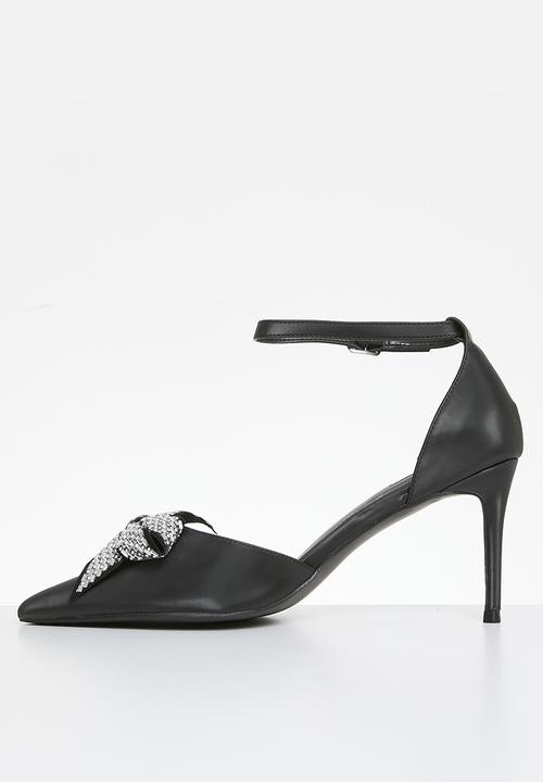 Plum - Kiley ankle strap court - black