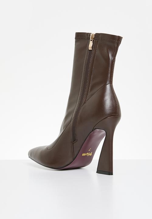 Plum - Daze block heel boot - brown