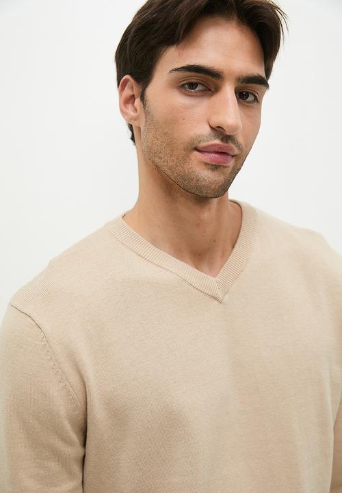 Superbalist - Knit cotton v-neck pullover - stone