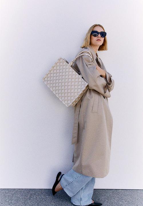 H&M - Jacquard-weave shopper - light beige/patterned