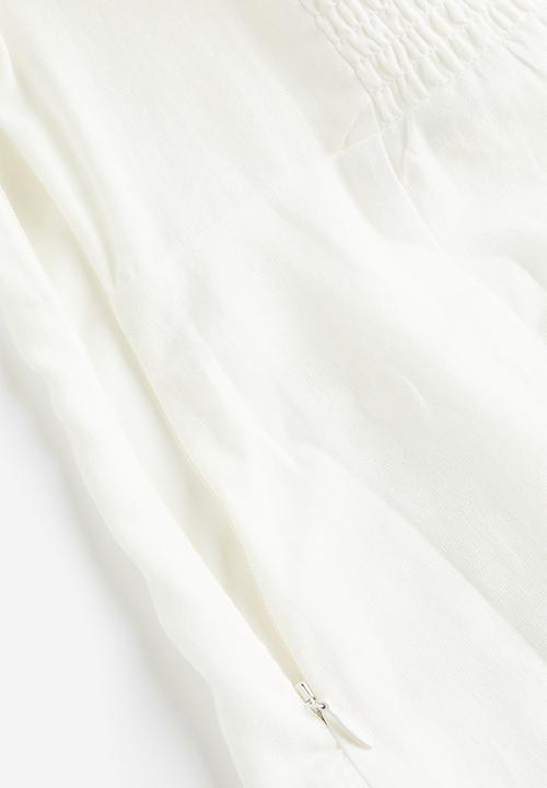 H&M - Puff-sleeved dress - white
