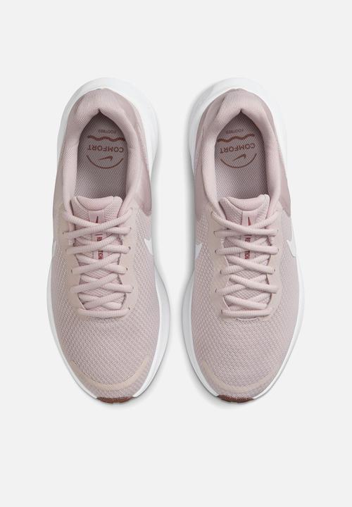 Nike - Revolution 7