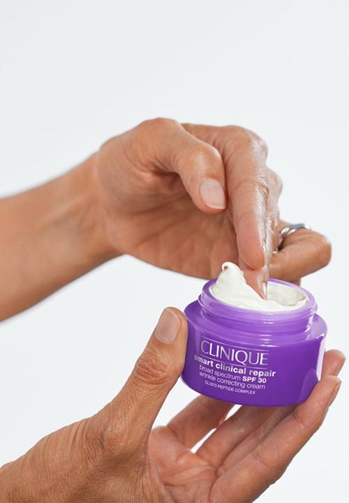 Clinique - Smart Clinical Repair SPF 30 Wrinkle Correcting Cream